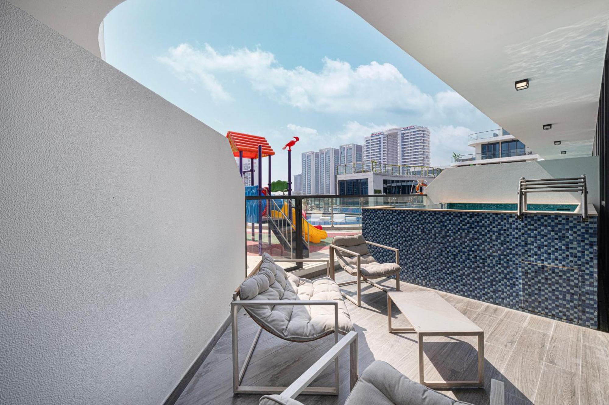 Cozy 2 Bedroom With A Private Pool Dubai