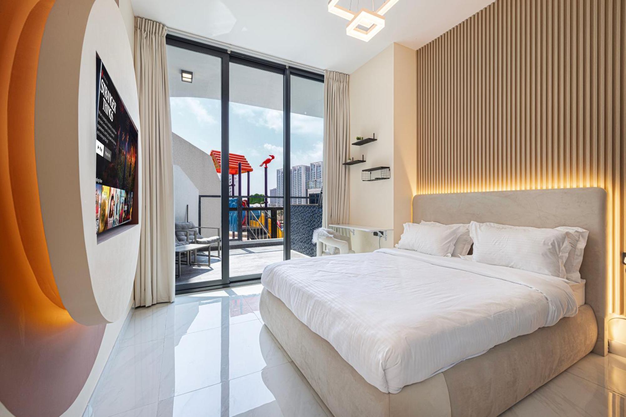 Cozy 2 Bedroom With A Private Pool Apartment *